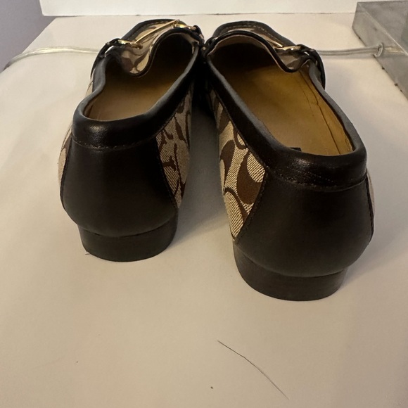 Coach crossbody purse w/ matching coach shoes size 8 - Picture 5 of 6